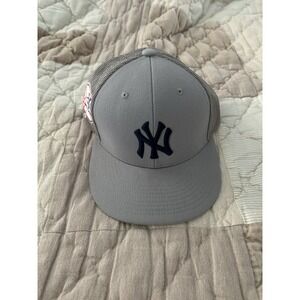 New York Yankees Patch Mitchell Ness Liberty Fit MLB Trucker Snapback Hat Gray